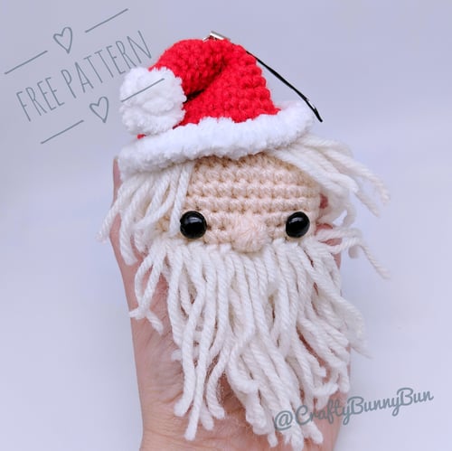 Little Cube Santa Amigurumi Pattern